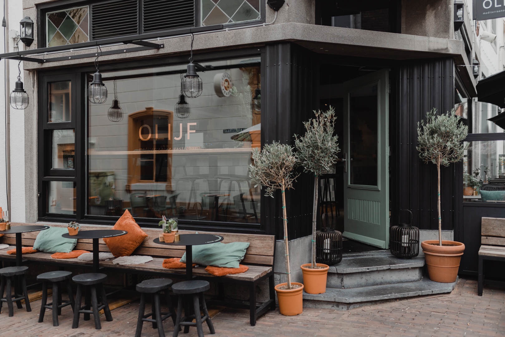 De gevel van OLIJF